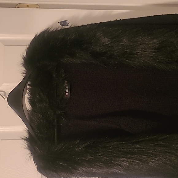 Donna Solyers black fur long sleeve pullover coat - Picture 2 of 6